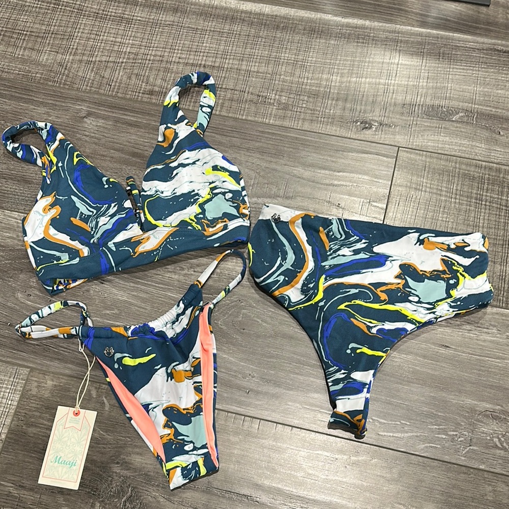 Women's Multicolor Swirl Bikini Set